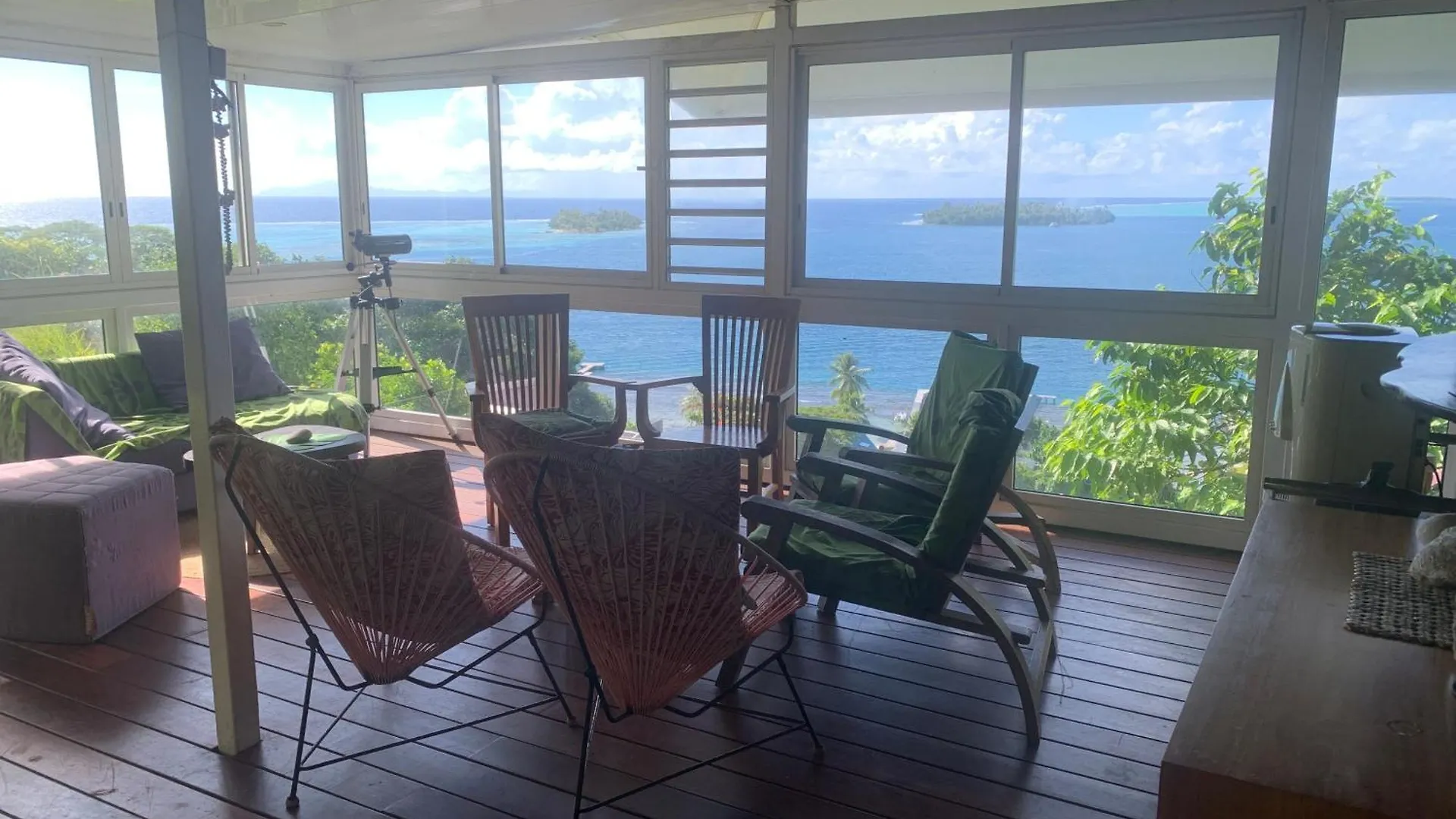 Villa En Petite Hauteur Avec Piscine, Magnifique Vue Lagon Uturoa French Polynesia